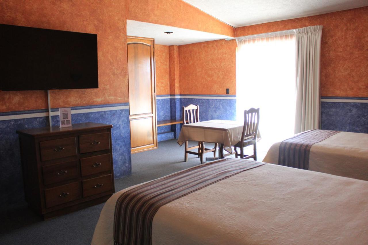 Hotel Meson Del Puente Acámbaro 外观 照片