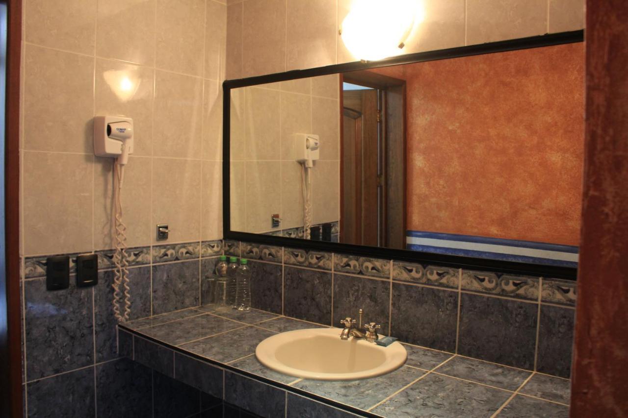 Hotel Meson Del Puente Acámbaro 外观 照片