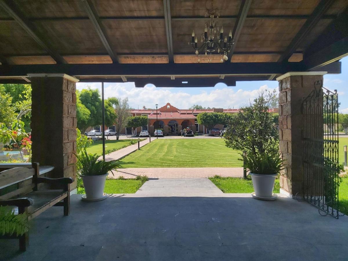 Hotel Meson Del Puente Acámbaro 外观 照片