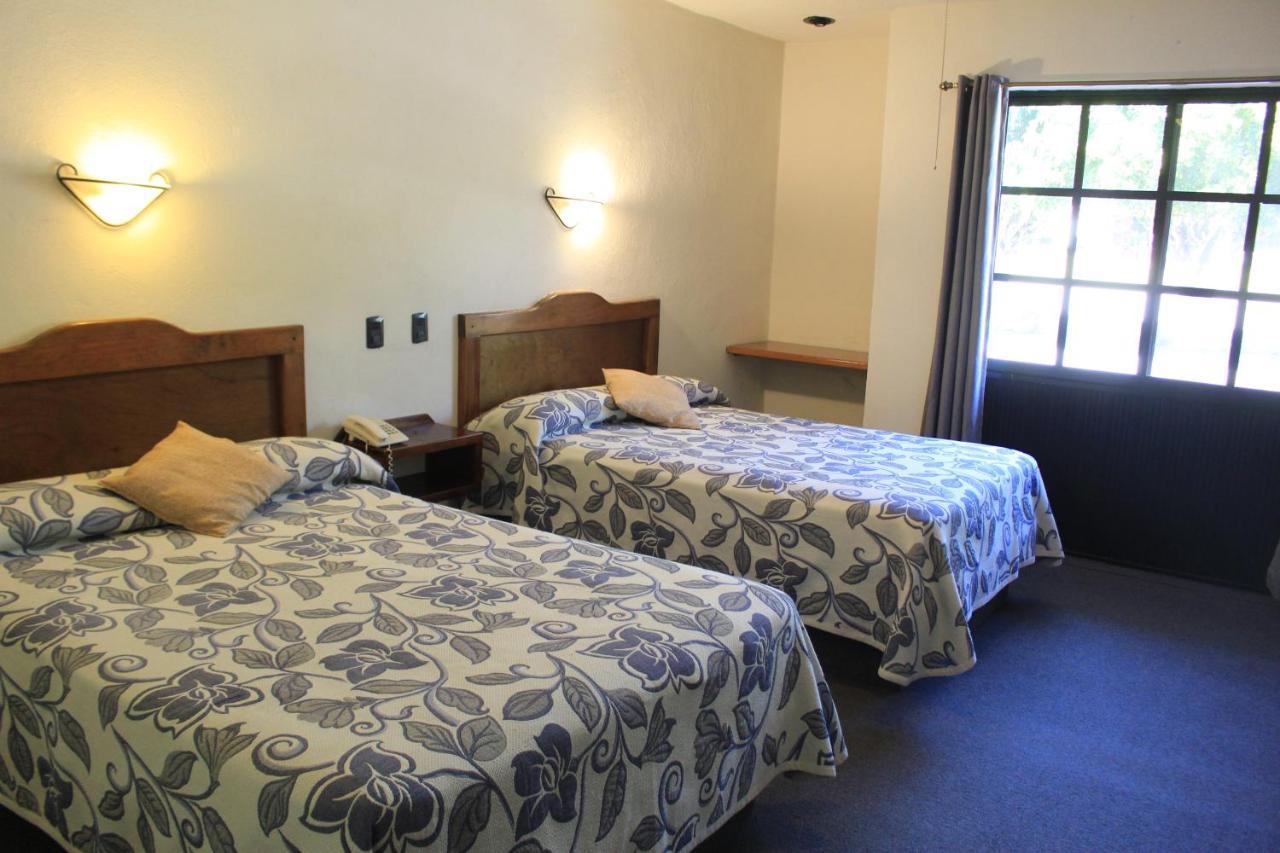 Hotel Meson Del Puente Acámbaro 外观 照片